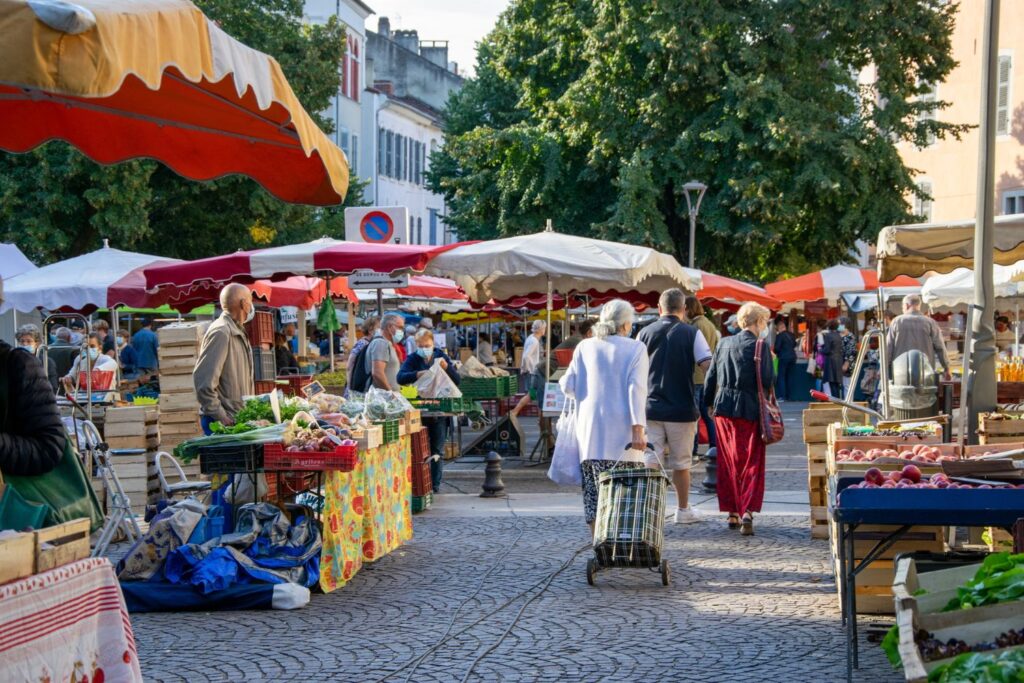 Marché local de Cahors lors d’un week-end romantique dans le Lot