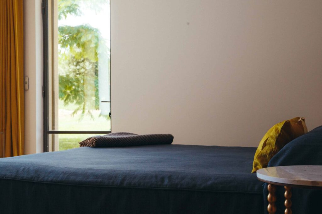 Chambre pour un séjour en amoureux au Domaine de Labarthe dans le Lot