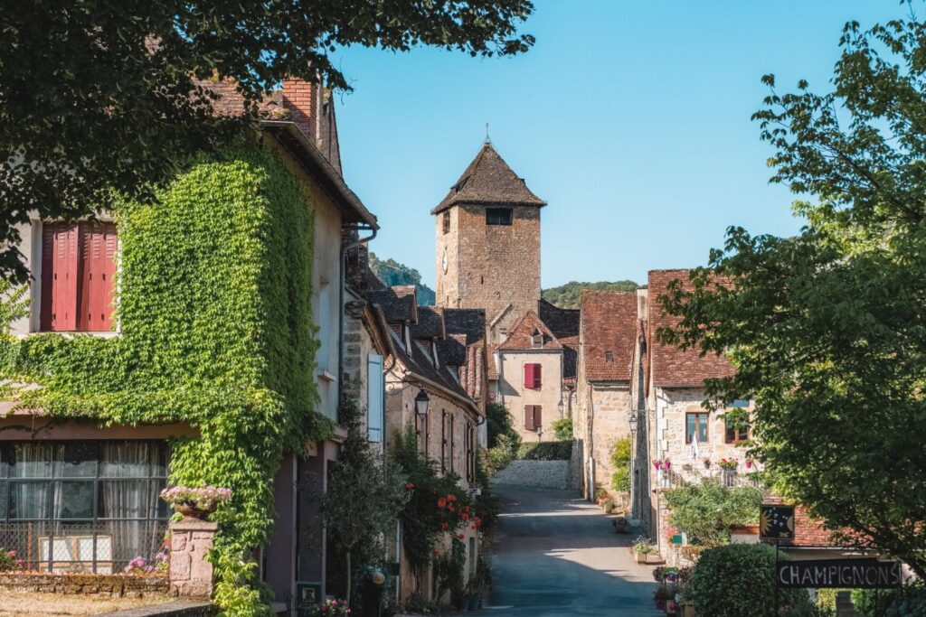 Autoire, village du Lot niché au cœur d’un cirque naturel