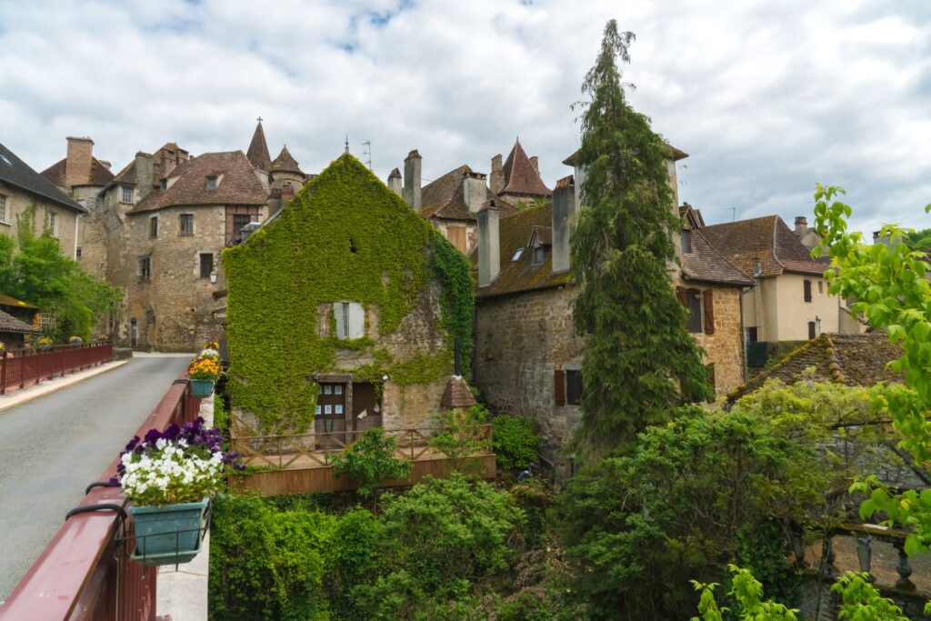 Carennac, charmant village en bord de Dordogne dans le Lot