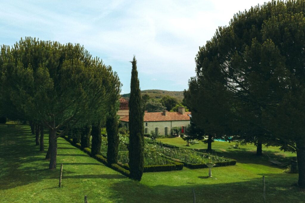 Domaine de Labarthe, maison d’hôtes de charme avec jardin et piscine dans le Lot